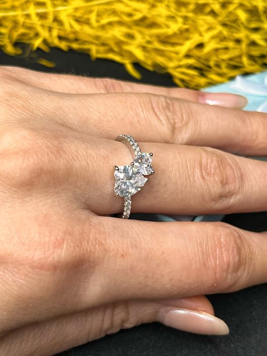 Каблучка Pandora Пандора з білими сердечками