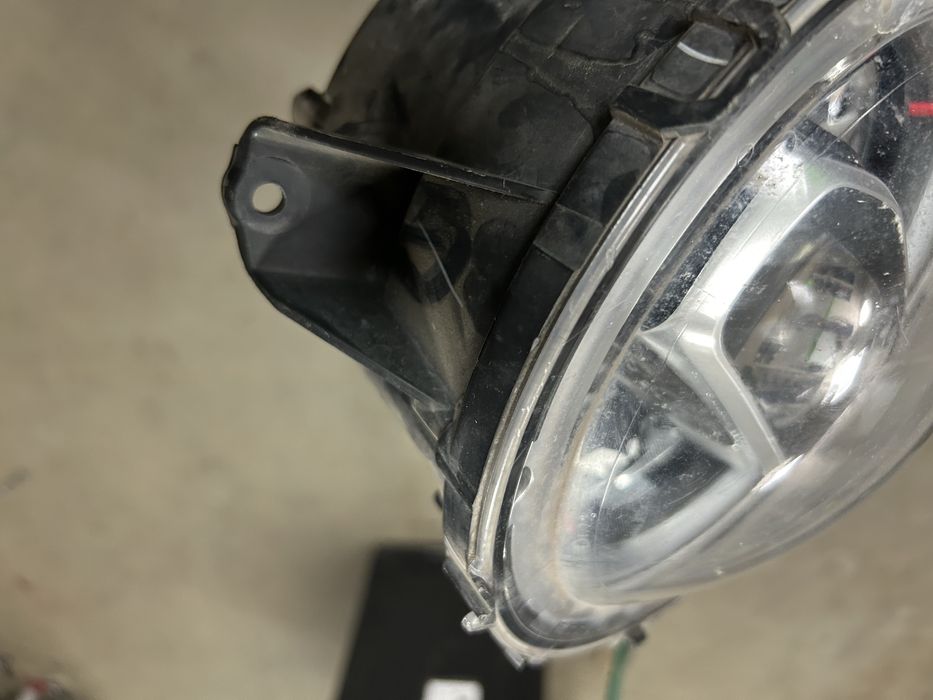 Jeep Wrangler JL lampa przod lewa