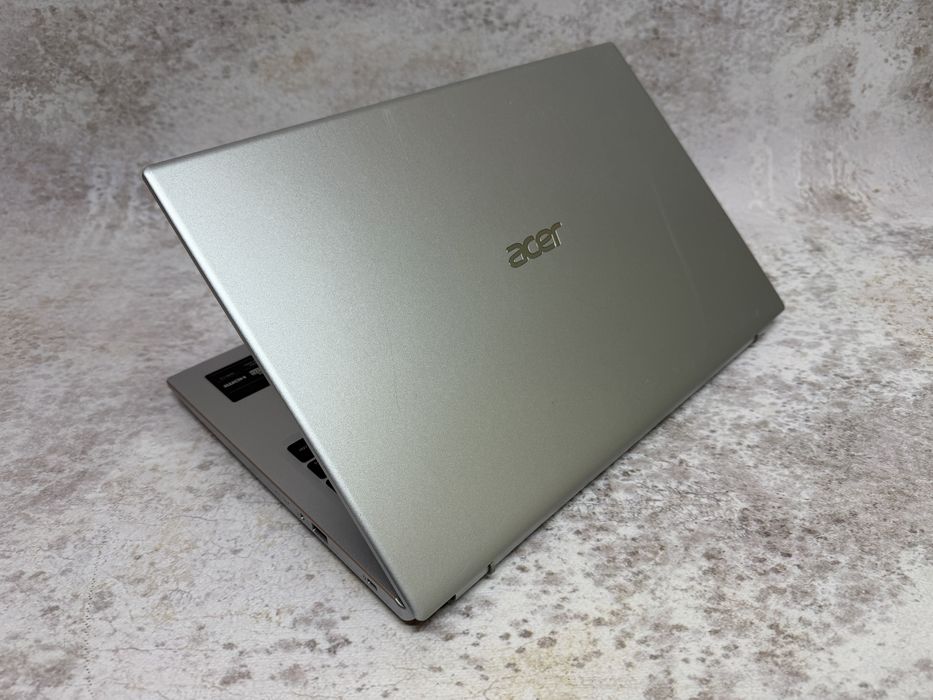 Acer Swift 3 / Intel i3 1115G4 4.1GHz/ 8GB DDR4/ 256 SSD/ 14FHD/ W11