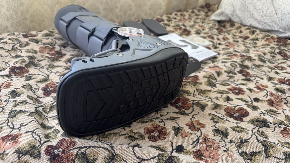 Жорсткий ортез гомілковостопного суглоба Orliman Walker EST-086