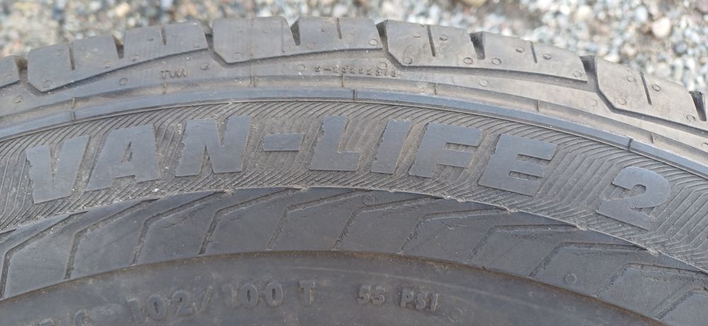 SEMPERIT 205/65R15C , pojedyńcza wzmacniana opona letnia.