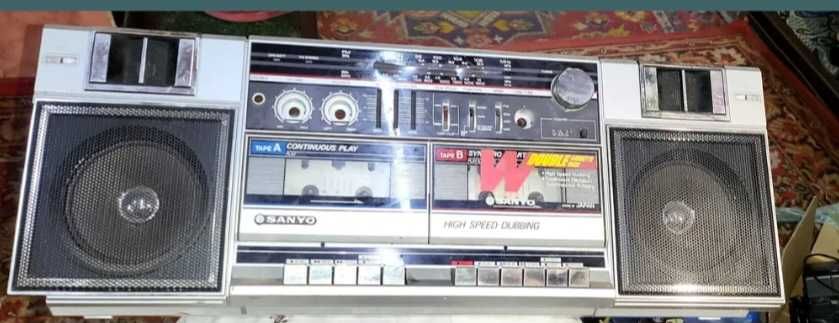 магнитофон-бумбокс sanyo mw220k.морда,sharp,фарфор, статуэтка