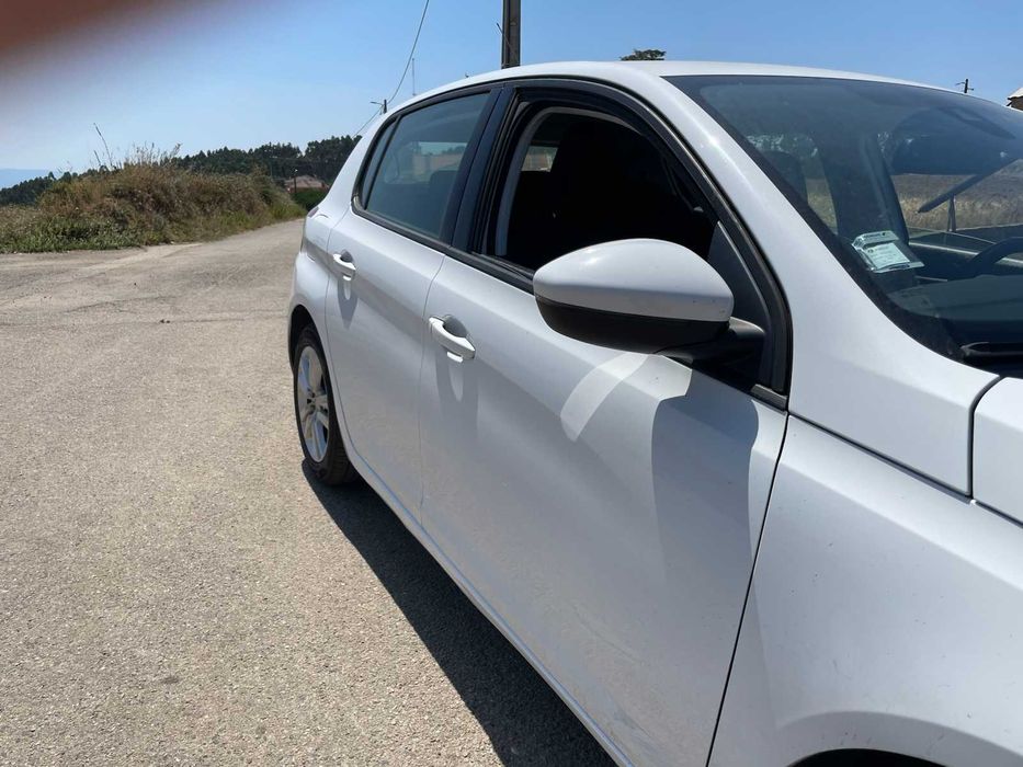 Peugeot 308 1.5 HDI - 175000 Km - 2018 - Revisão completa+Pneus Novoso