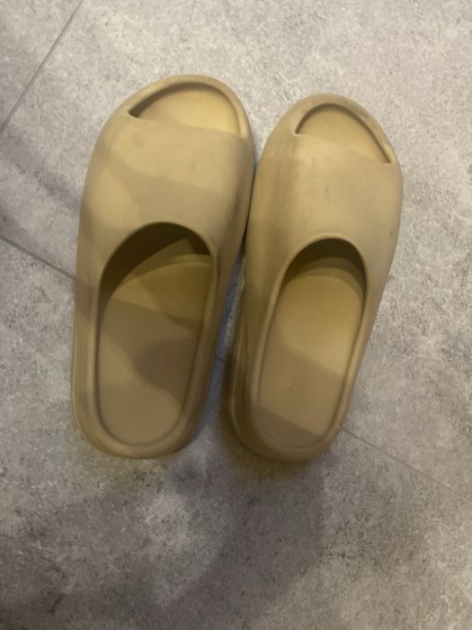 Klapki yeezy slide