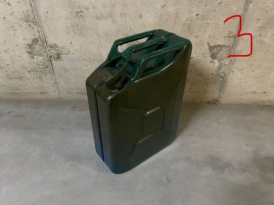 Kanister 10l, 20l metalowe, bańka, beczka stan bdb