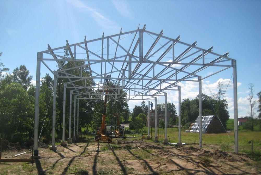 Konstrukcja stalowa dachu szerokosc 12m, kratownica 12m