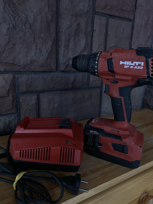 Akumulator i ładowarka od WKRĘTARKI HILTI SF 6-A22