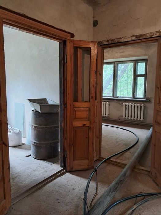 Продам новый 4-х комн. дом, земли 50 сот. Все удобства.