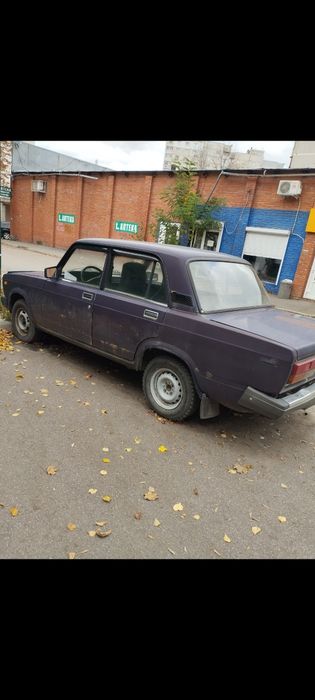 Продам Жигули550$ + к ним прицеп размер 130\180  2015 год ,прицеп 500$