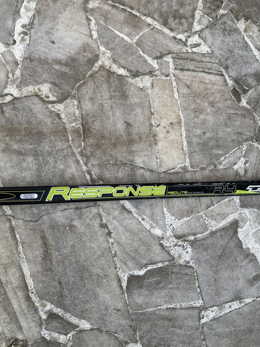 Kij hokejowy Response R4