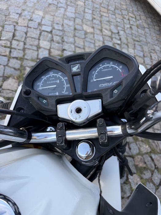 Moto honda 125 CBF