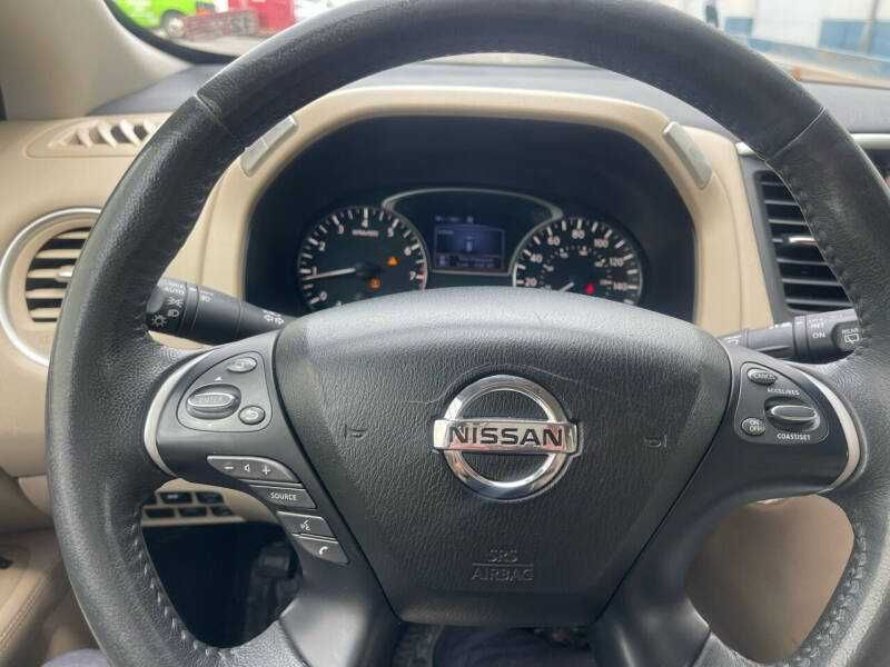 2017 Nissan Pathfinder