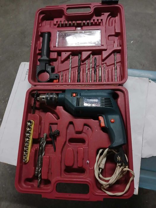 Maquina de furar elétrica