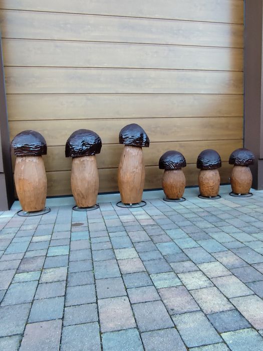 Dekoracje ogrodowe, grzyby z drewna do ogrodu lub na taras