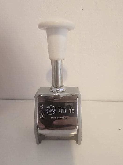 Numbering machine