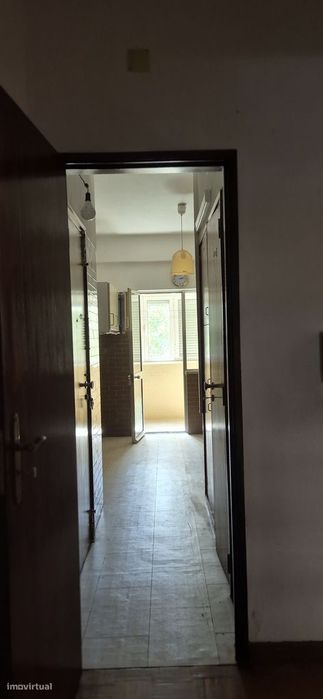 T3 Lumiar com varanda e terraço, pronto a habitar