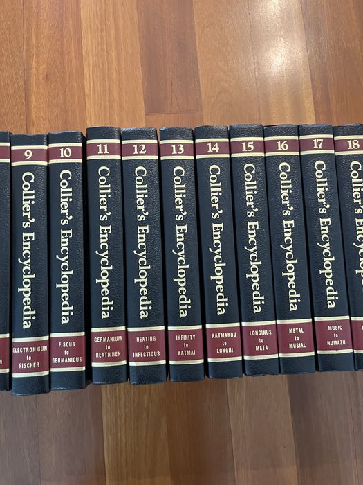 Coleçao completa Collier’s Encyclopedia