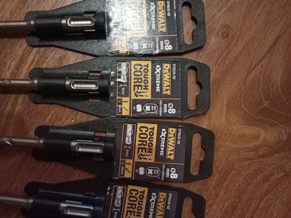 Бур DeWalt ф8/600,молотки