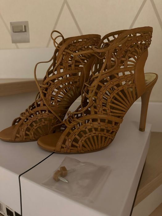 Szpilki damskie rozm 39,5 nowe, skora, camel