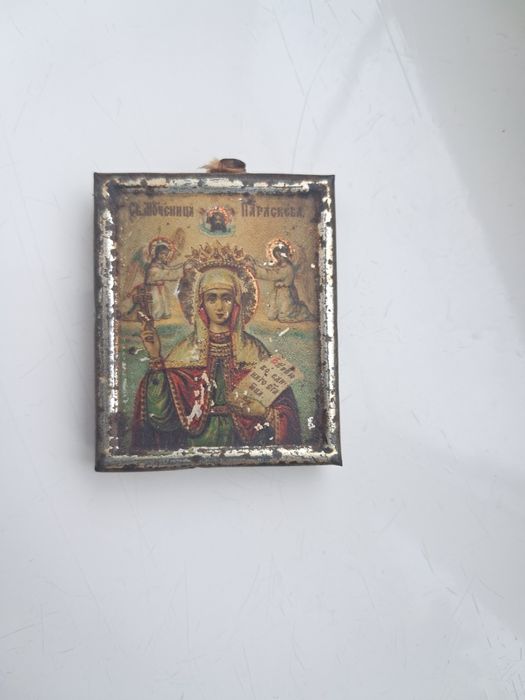 Икона старинная, в хорошем состоянии, 5×4см.