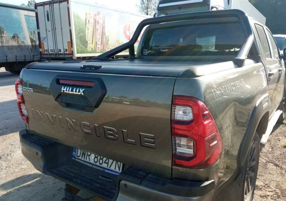 Разборка Toyota Hilux фари