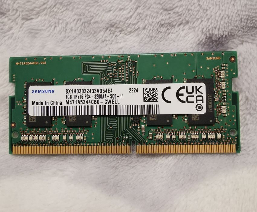 Pamięć RAM DDR4 Samsung 4 GB.