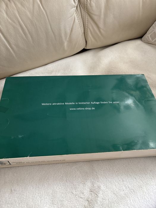 Unikat dla kolekcjonera reklama piwa Veltins z  lat 80- tych. .