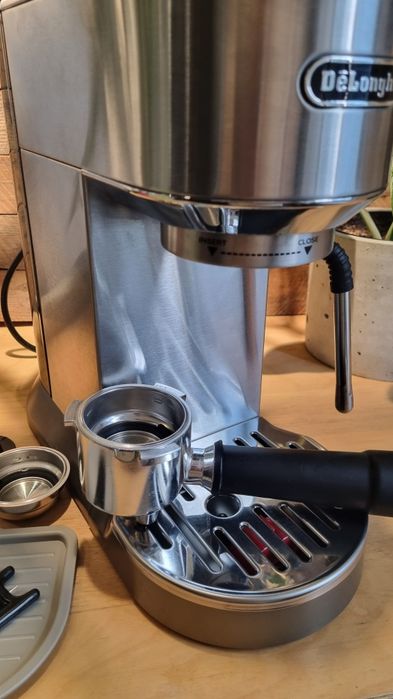 DELONGHI Dedica Duo EC890.M (Cold Brew)