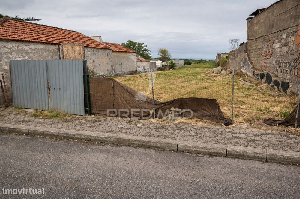 Land Plot in the Center of Madalena, Vila Nova de Gaia