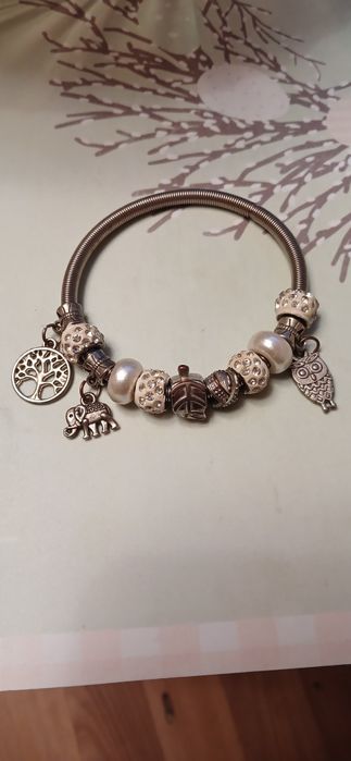Продам браслет пандора