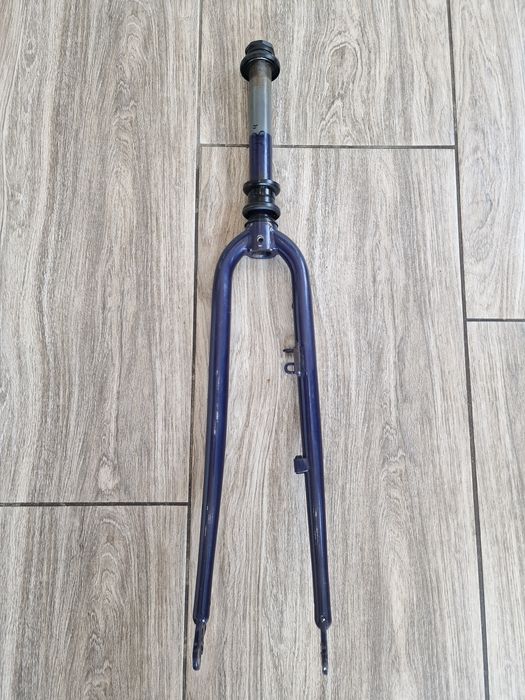 Widelec rowerowy przedni sztywny 28 cali