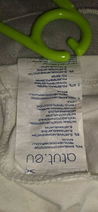 Bawełnianą sukienka z ozdobnymi tiulem