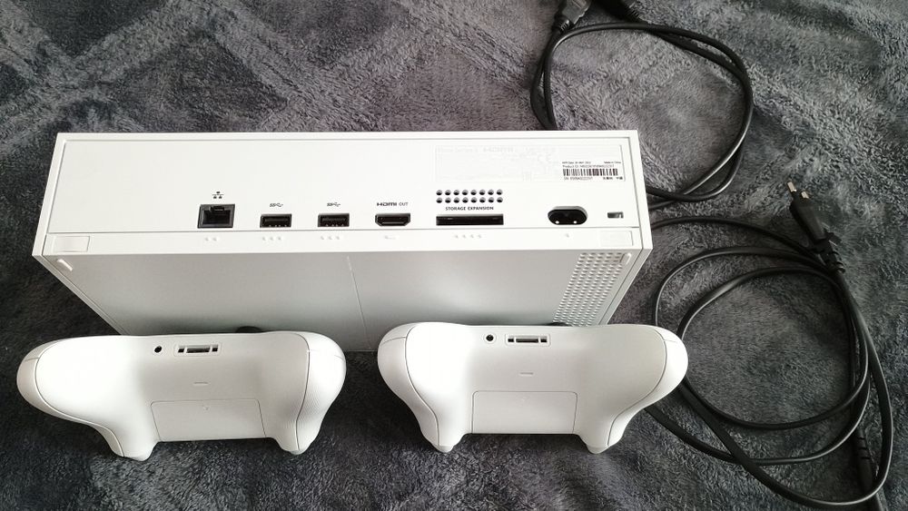 ‼️Xbox series S 512 gb + 2  гейпада ‼️