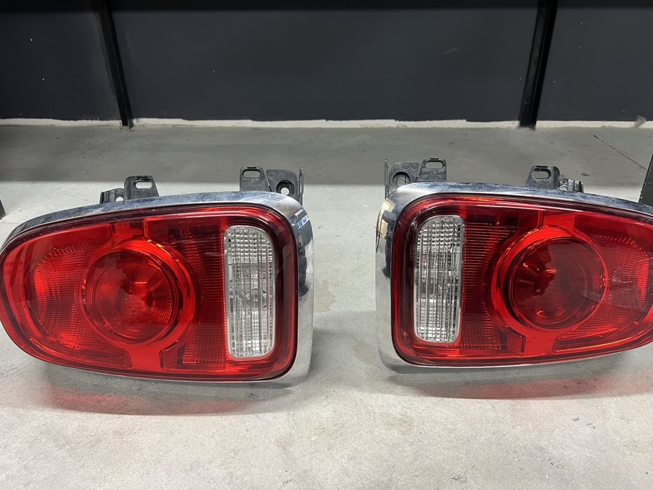 Продам комплект задніх ліхтарів на MINI Cauntyman f60 2019