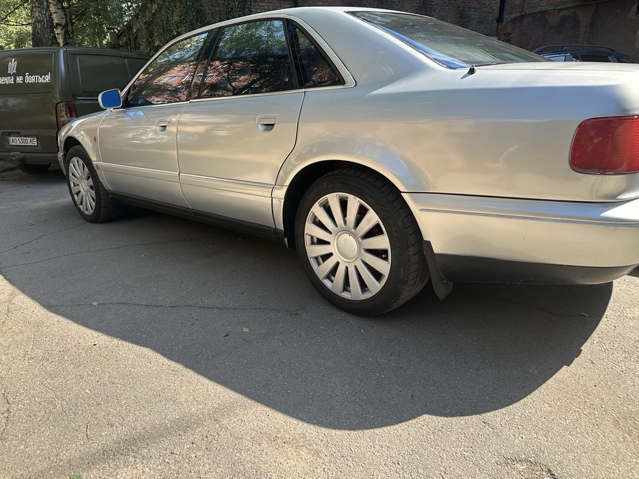 Продам авто в чудовому стані всі детальна по авто да телефоном