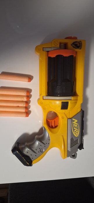 NERF N-Strike Maverick REV-6 wyrzutnia na strzałki