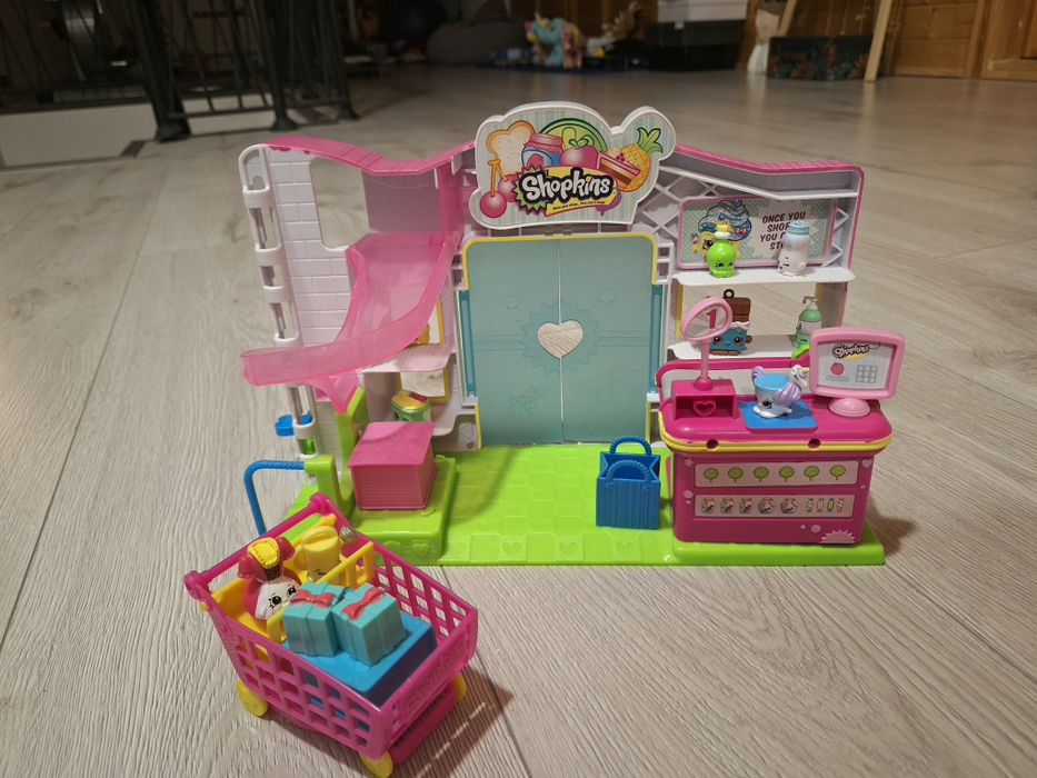 ігровий набір Shopkins Small Mart Supermarket Playset