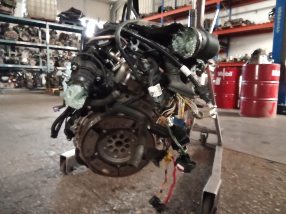Motor BMW X1 B37C15A