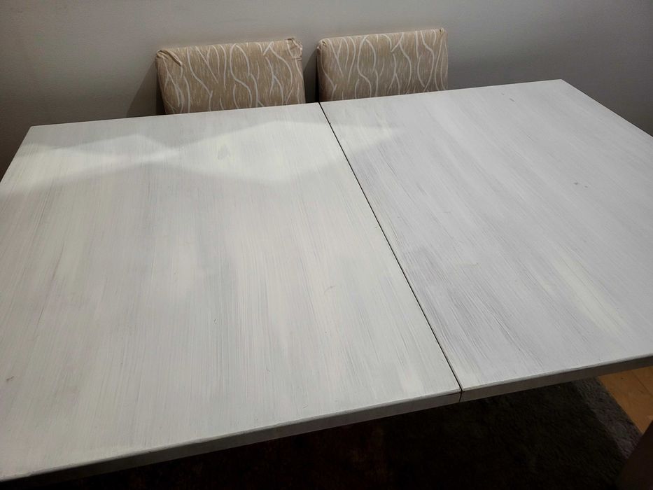 Vendo mesa extensivel + 2 cadeirass