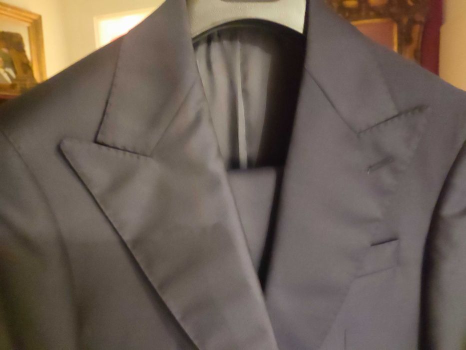 Fato azul escuro clássico Oficina Mustra tamanho S - LUXO