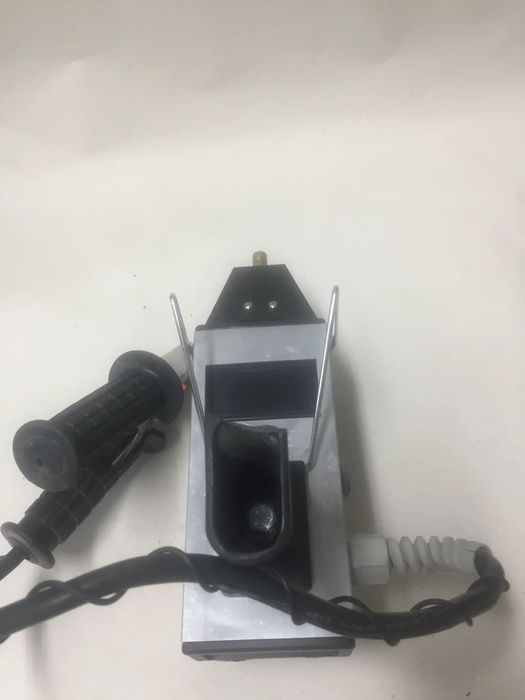 Ręczny tester akumulatorów rozruchowych Lewanda A-600 Profesional PL