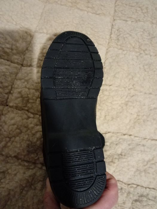Чоловічі зимові черевики.Кожані нові мєх  натуральна овчина .42 розмір