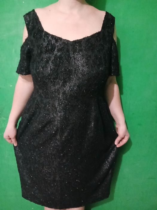 Святкова чорна сукня Asos