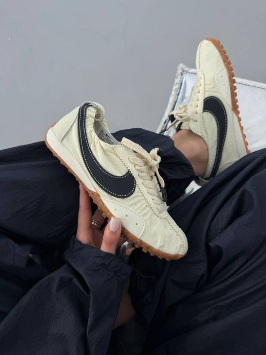 4 кольори Nike x Jacquemus MOON SHOR