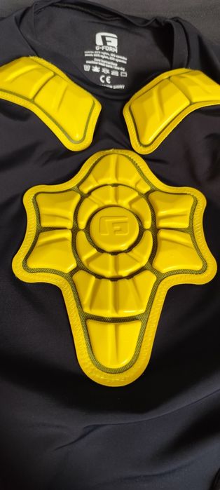 Koszulka ochronna compresyjna Gform rozm. M ( nie zbroja, buzer)