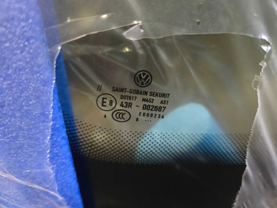 szyba przódł VW Golf 7 , Golf 7 lift nowa oryginał