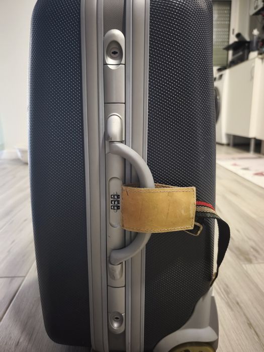 Mala viagem porão American tourister rígida