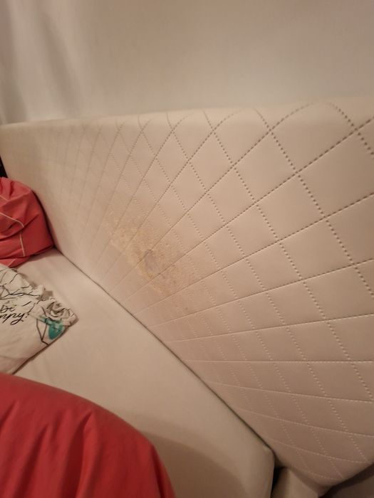 Łóżko małżeńskie do odnowienia