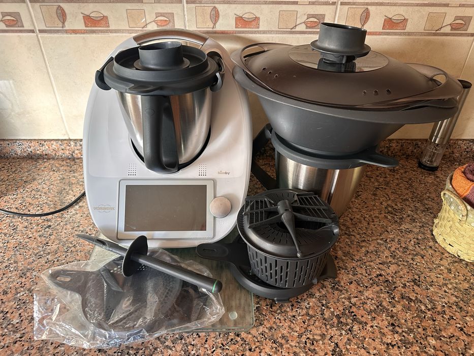 Bimby TM6 com 1 copo extra