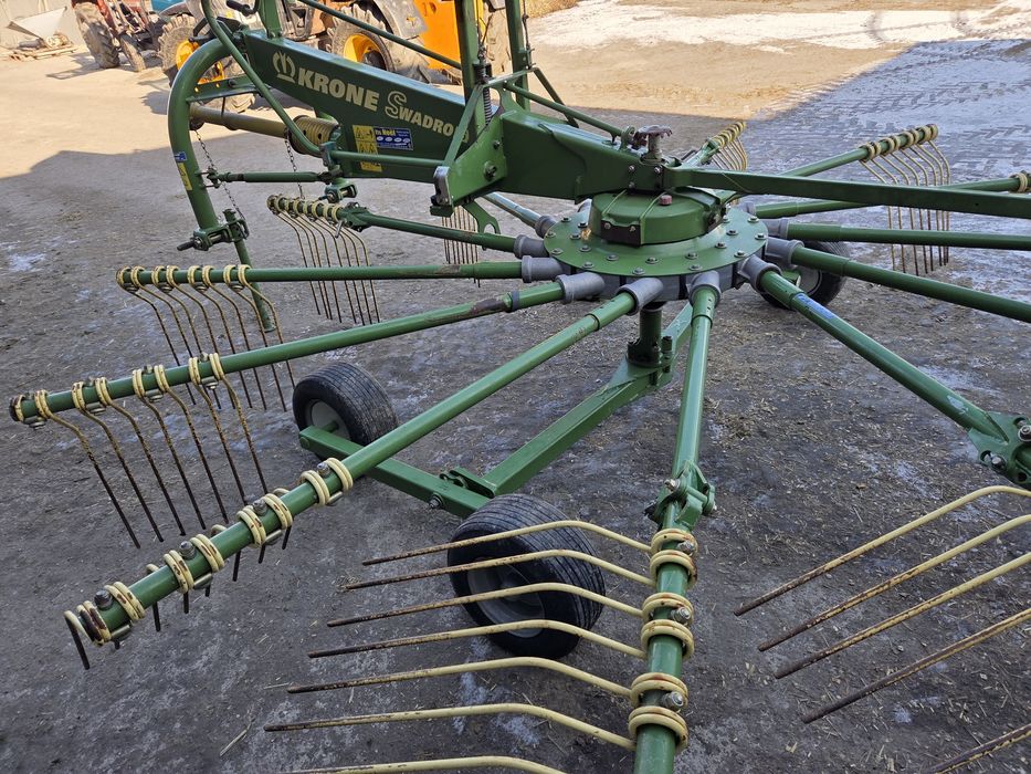 Zgrabiarka Krone swadro 46 r13